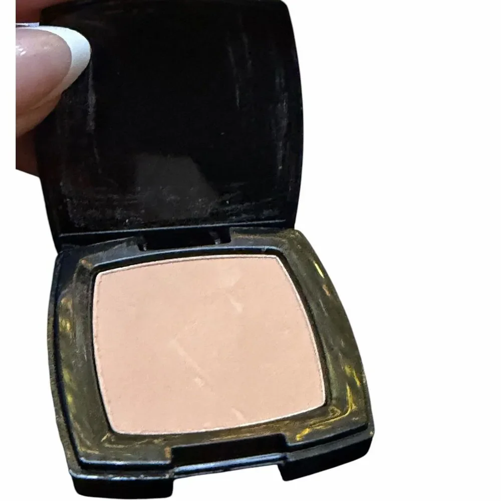 CHANEL Double Teint Poudre Double Perfection Makeup Travel Size .05 Oz Compact